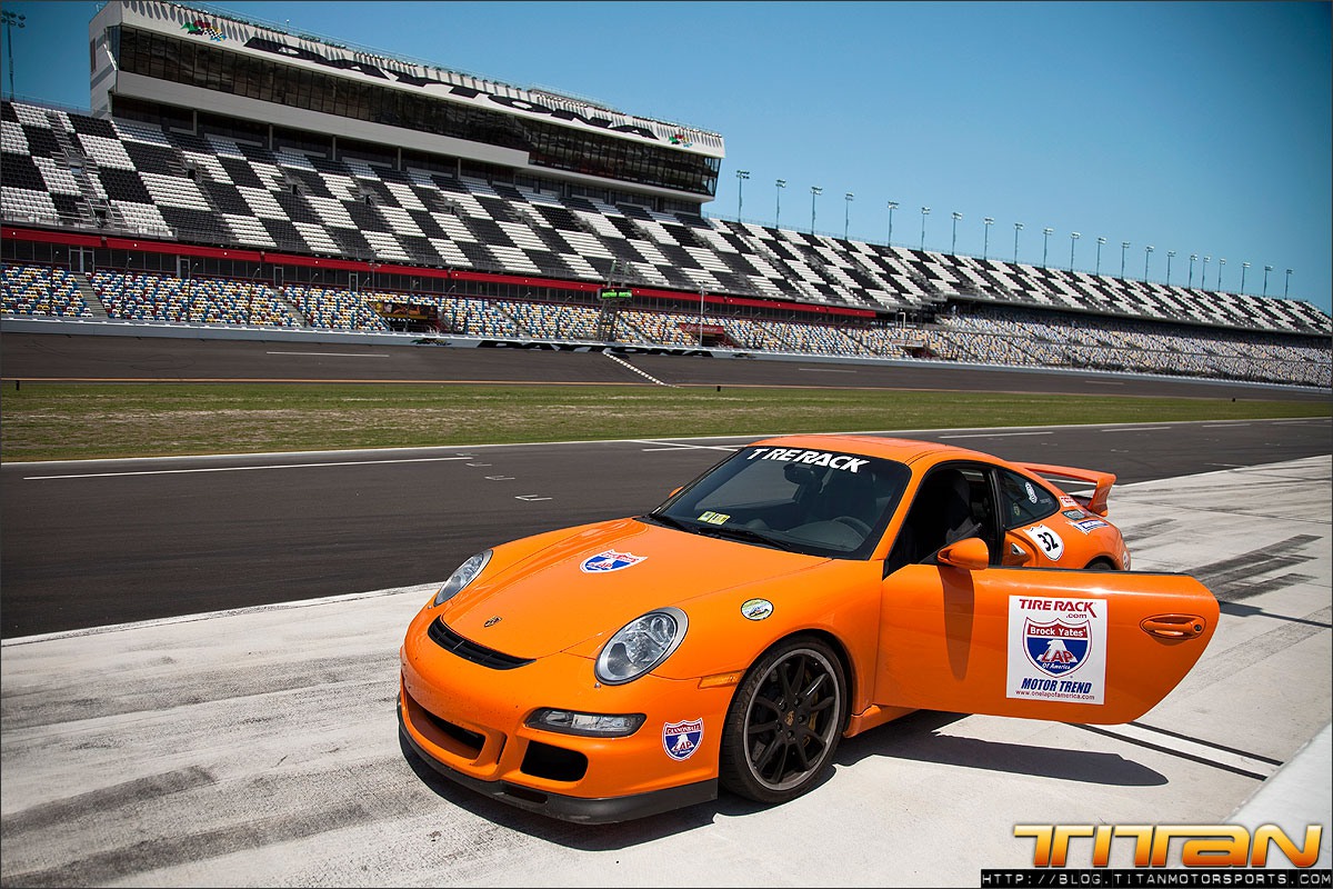 one-lap-daytona-2011-002