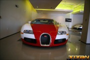 Red-White-Veyron006